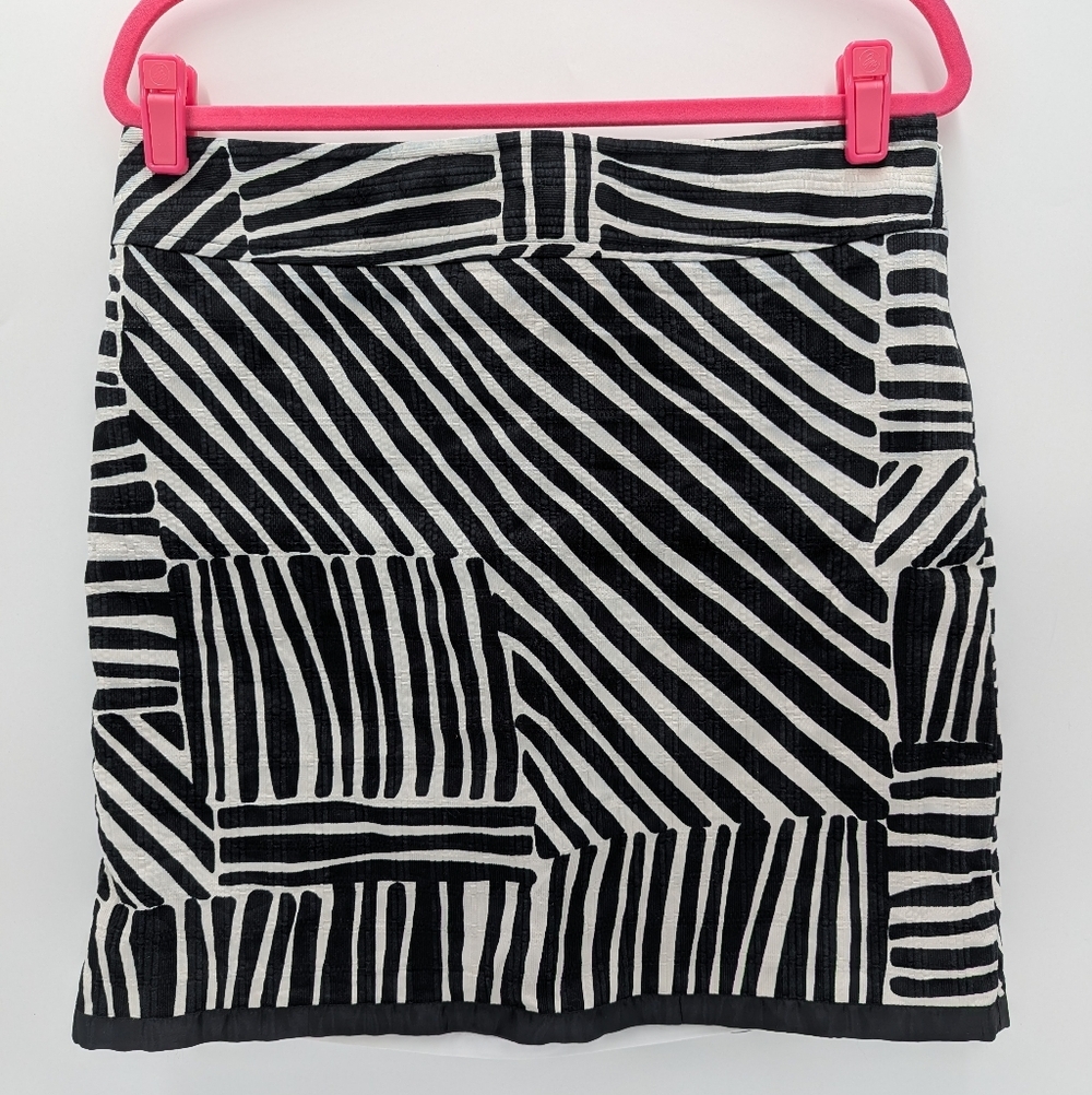Ann Taylor Black White Geometric Stripe Mini Skirt Textured Mod Joyous Core 12